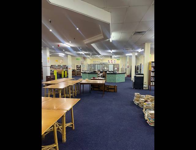 1,096M² OFFICE TO LET IN GLENWOOD